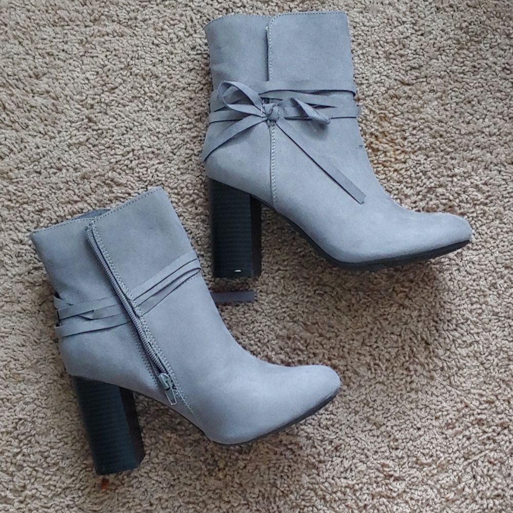 Christian siriano ankle bootie boots 7 1/2 - Picture 3 of 4